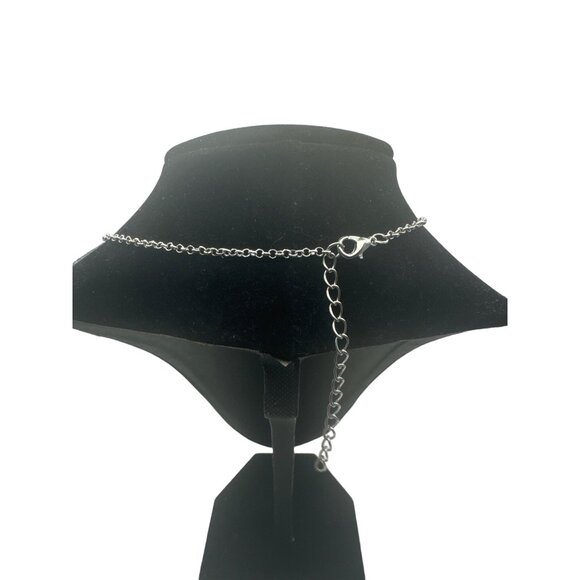 Red Crystal Pendant Necklace and Earrings Set Silver Tone Chain - Picture 4 of 4